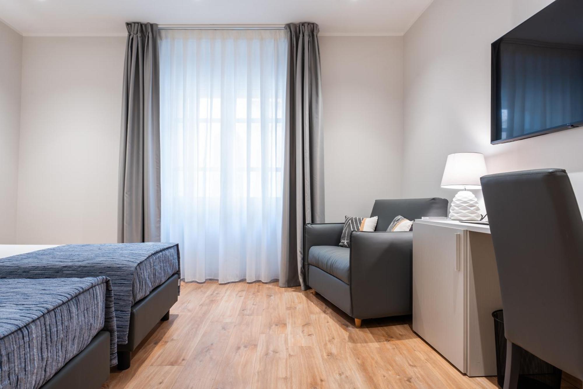 The Inga Rooms Marina Кальярі Екстер'єр фото