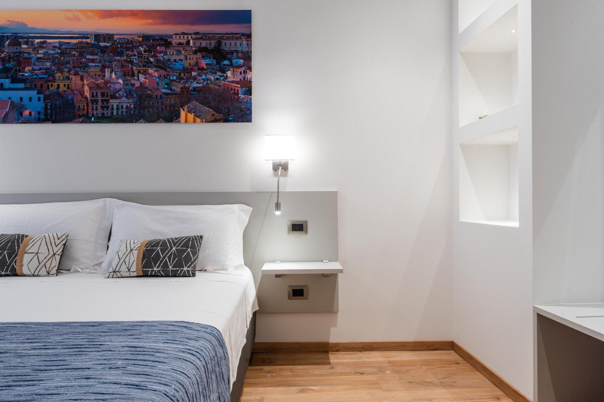 The Inga Rooms Marina Кальярі Екстер'єр фото