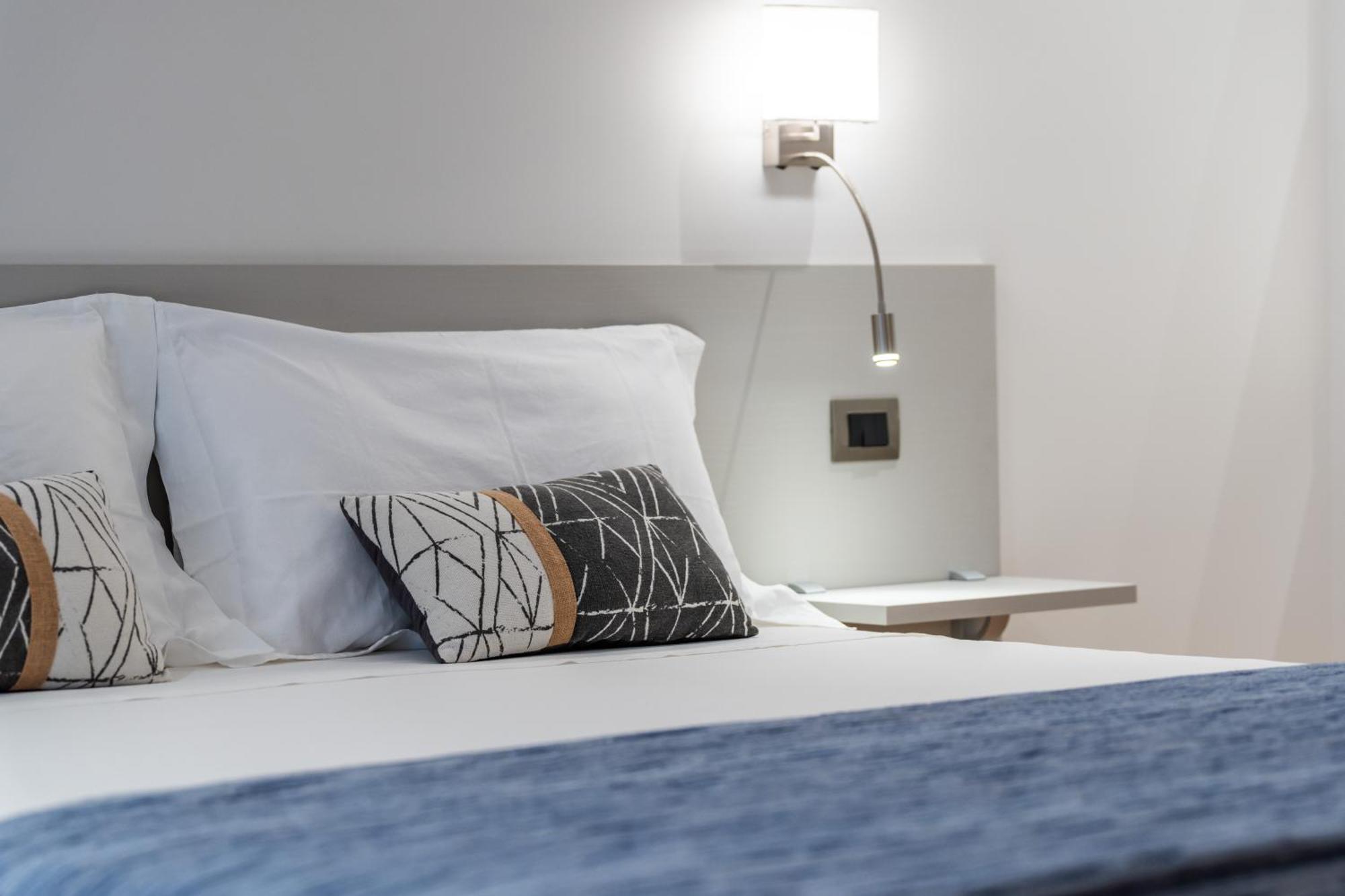 The Inga Rooms Marina Кальярі Екстер'єр фото