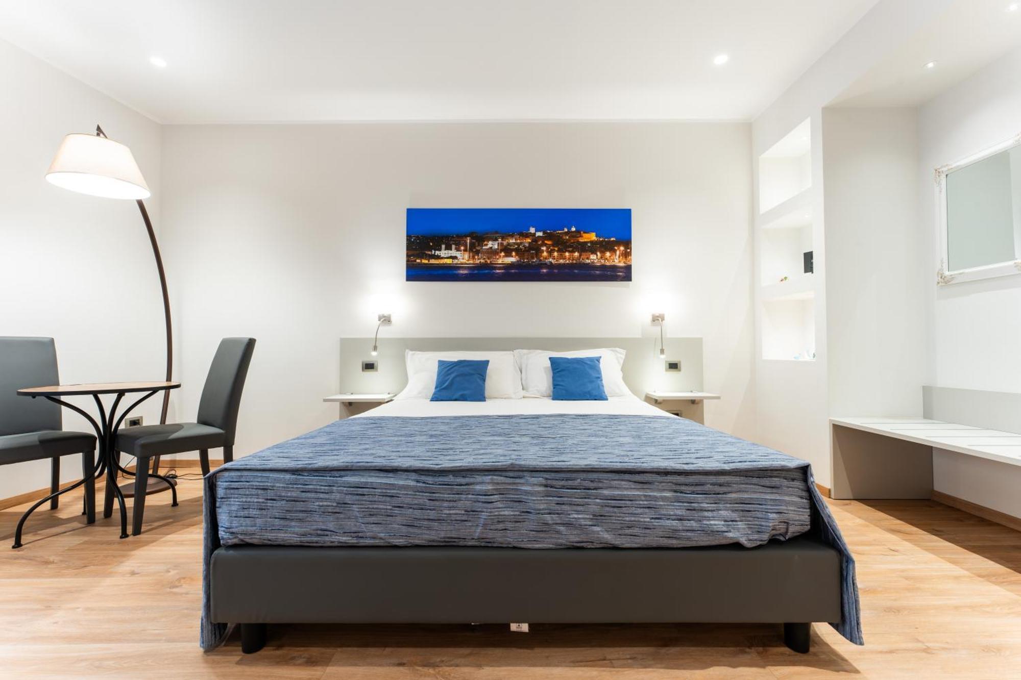 The Inga Rooms Marina Кальярі Екстер'єр фото