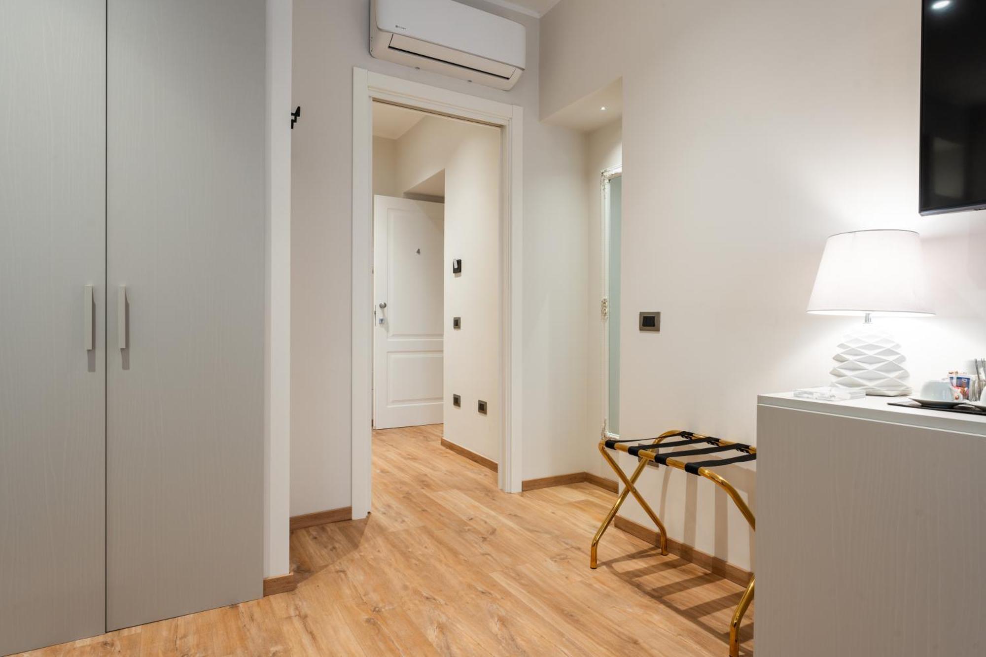 The Inga Rooms Marina Кальярі Екстер'єр фото
